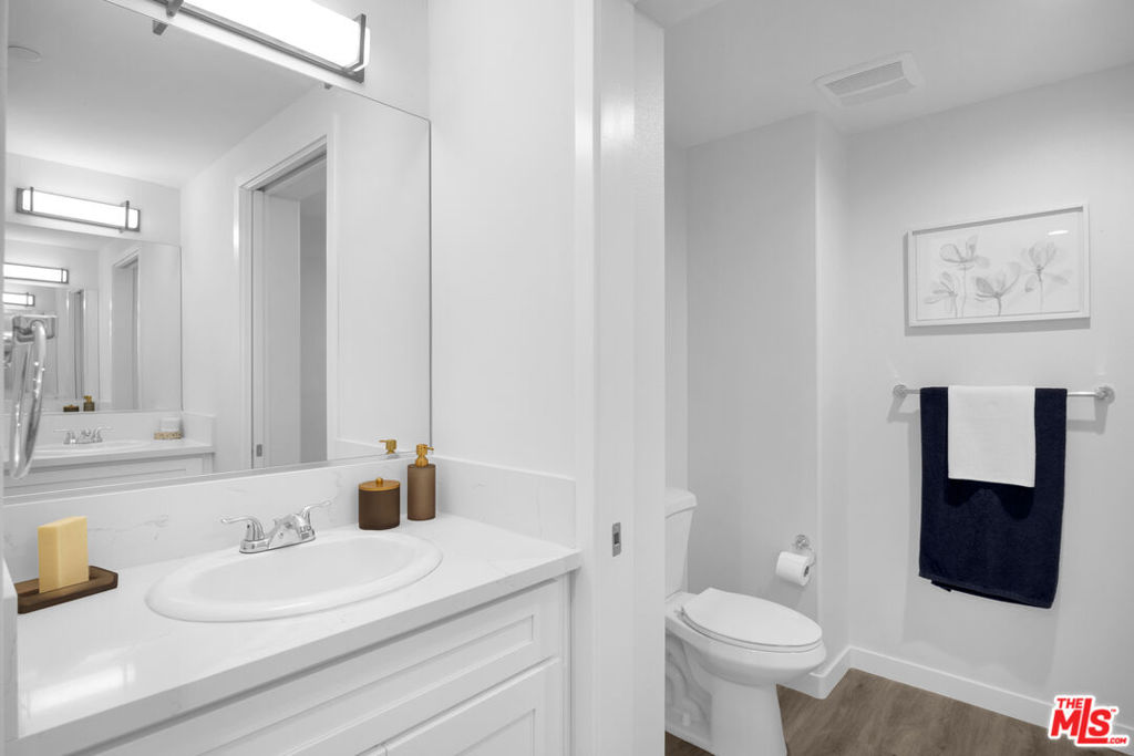 419 N Chandler Avenue 518
