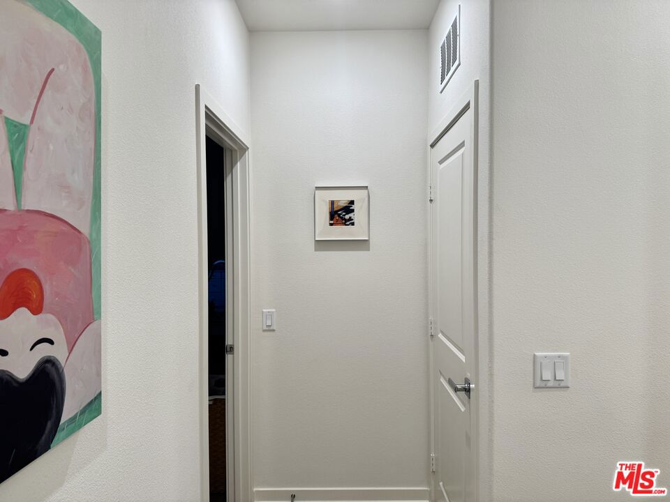 11338 Valley C