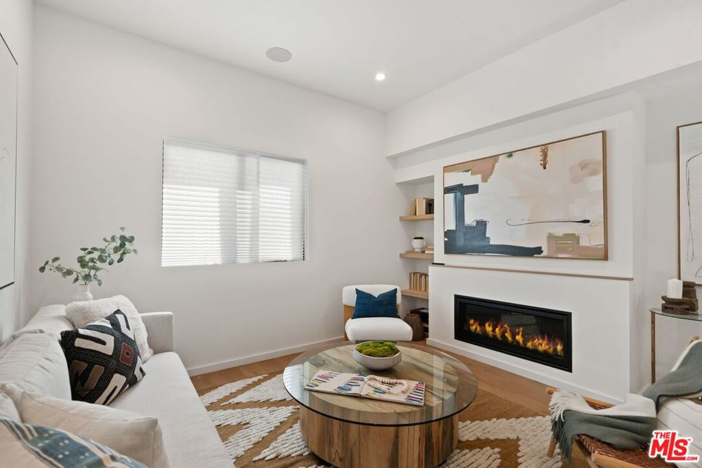 12614 Venice Boulevard