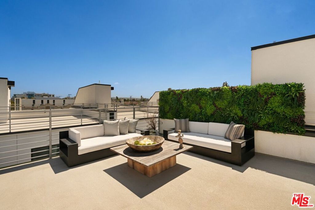 12614 Venice Boulevard