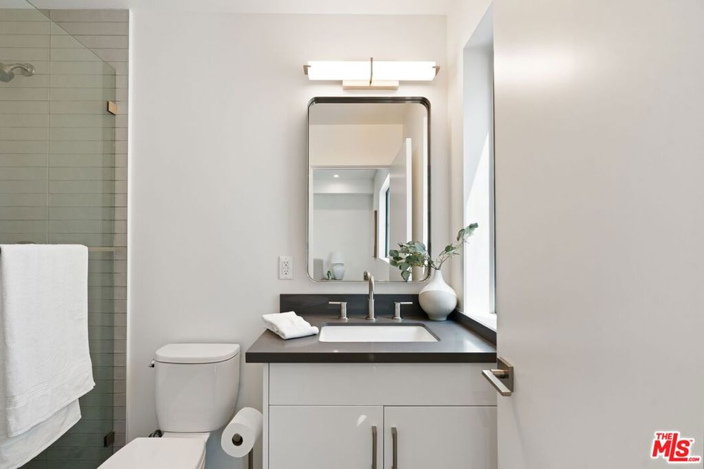 12614 Venice Boulevard