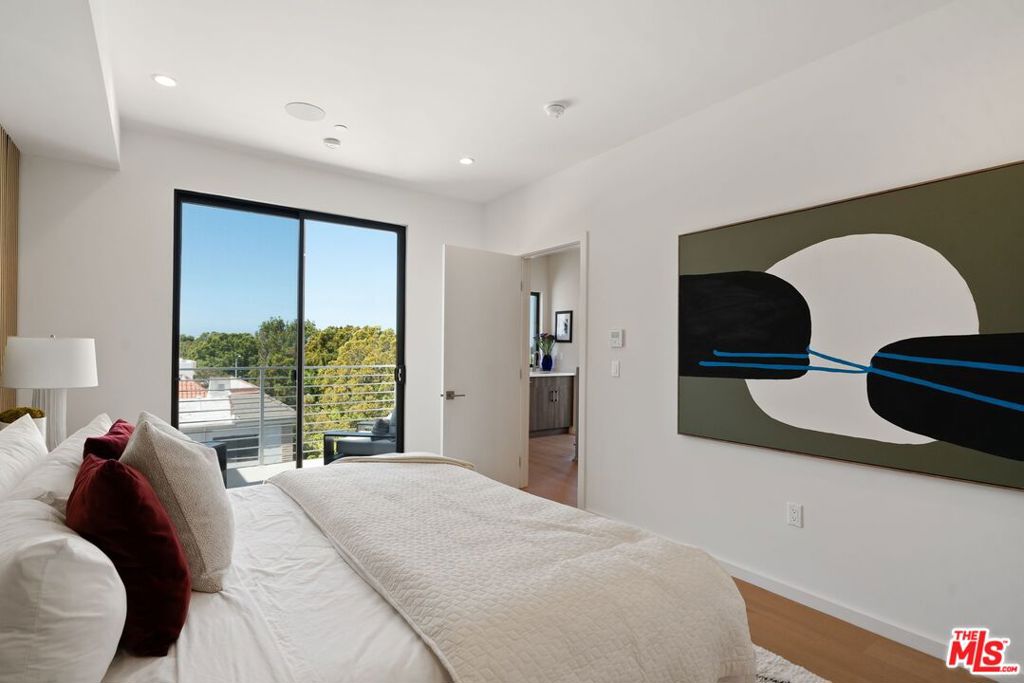 12614 Venice Boulevard