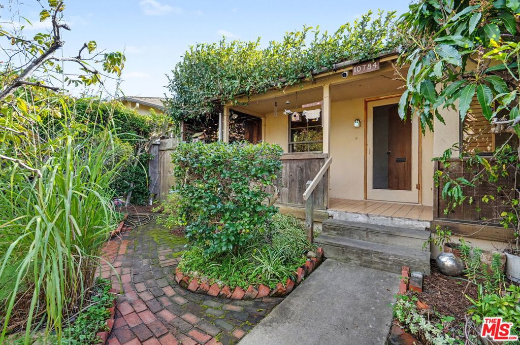 10784 Northgate Street