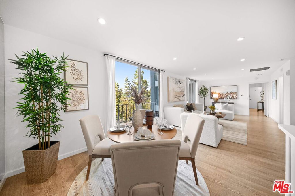 100 S Doheny Drive 514