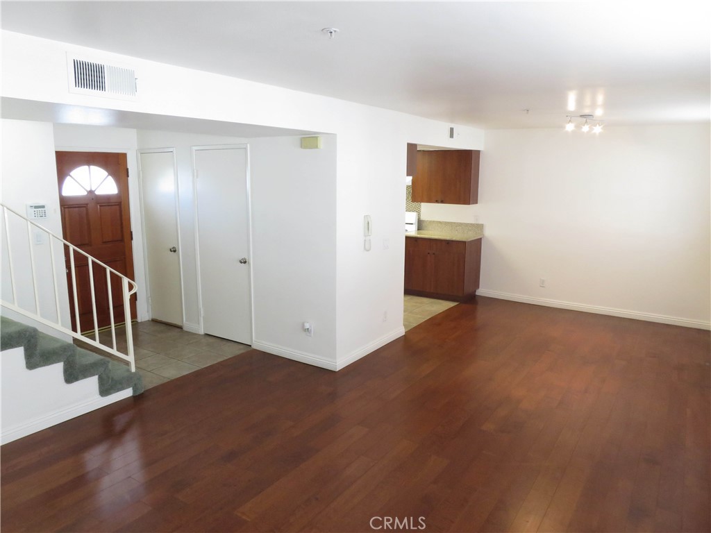 414 S Santa Anita Avenue 7