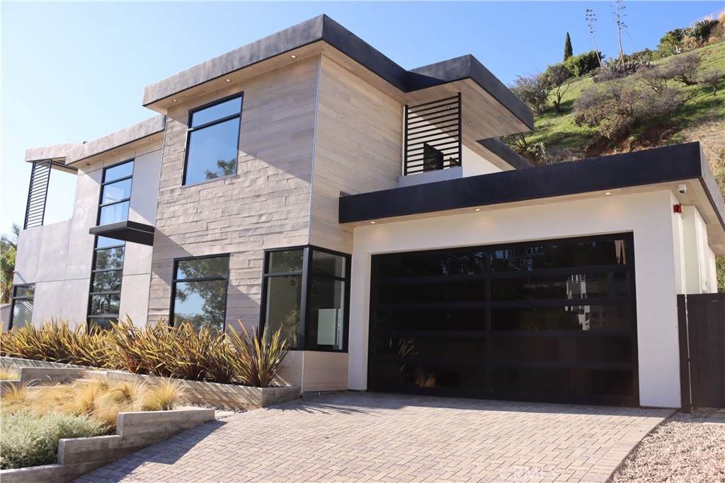 1319 Sunset Plaza Drive