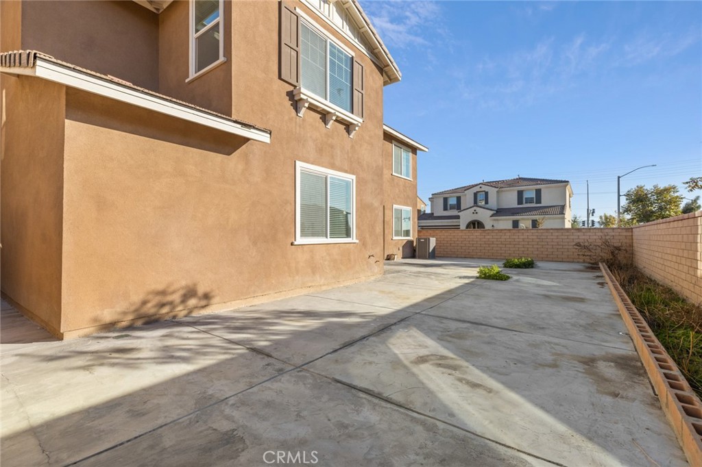 4132 S Canal Way