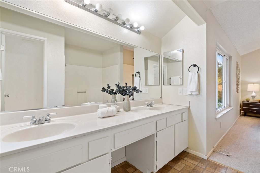 10140 Shinon Drive