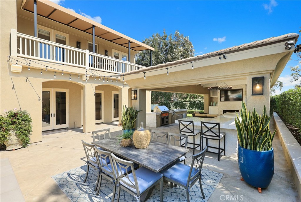 2440 Bronzewood Drive