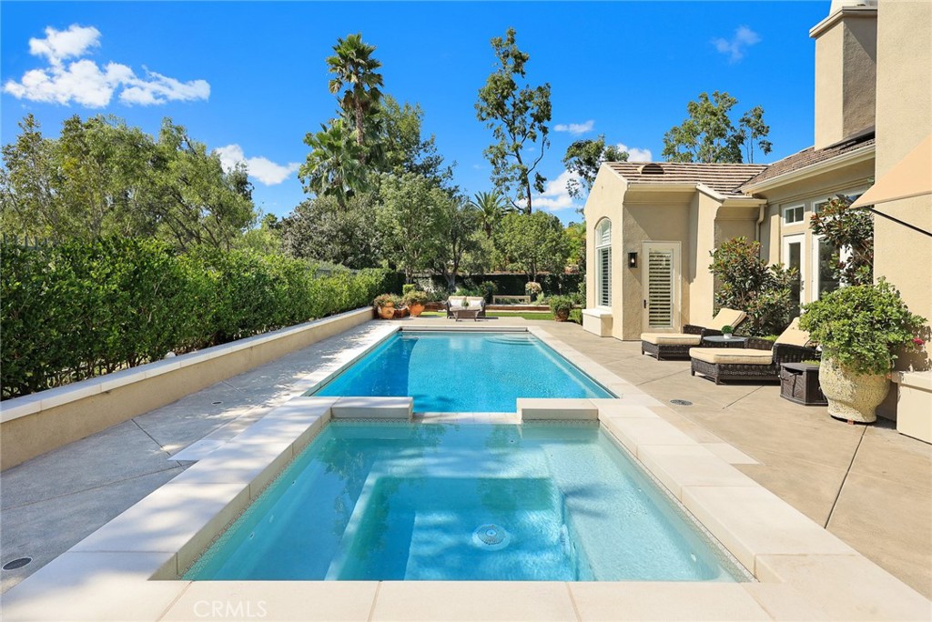 2440 Bronzewood Drive