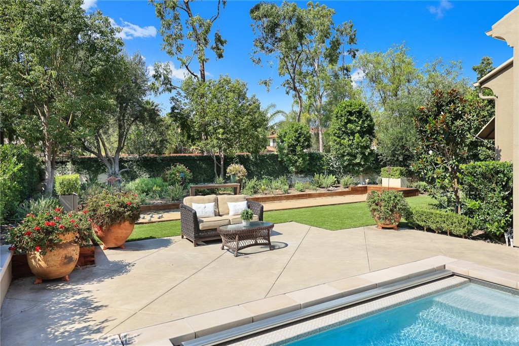 2440 Bronzewood Drive