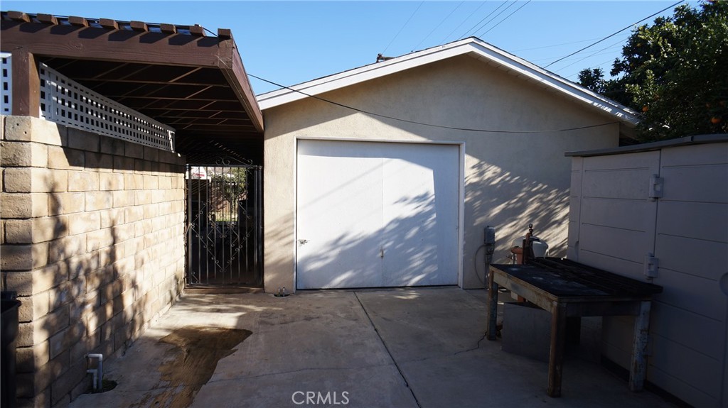 908 W Lucille Avenue