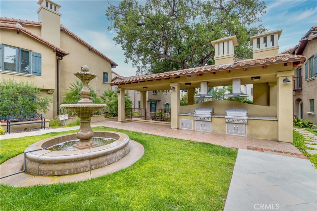 168 S Sierra Madre Boulevard 206