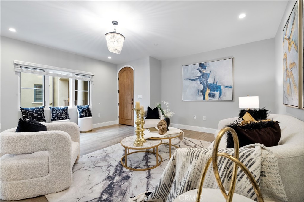 168 S Sierra Madre Boulevard 206