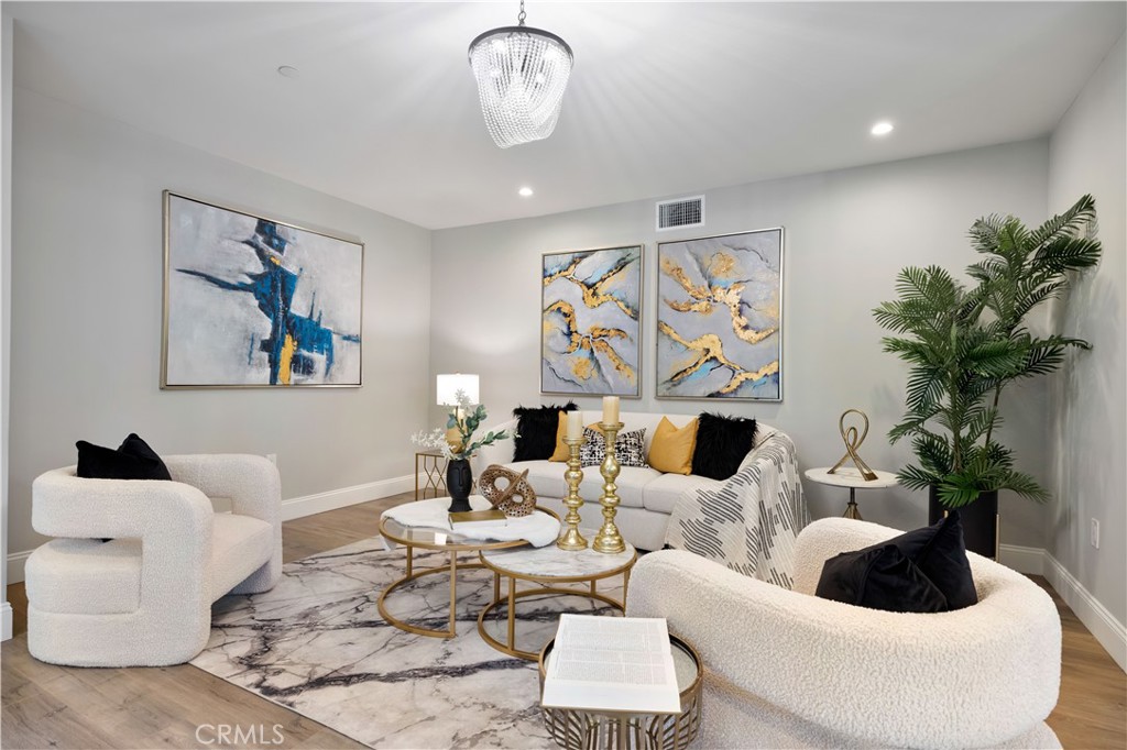 168 S Sierra Madre Boulevard 206