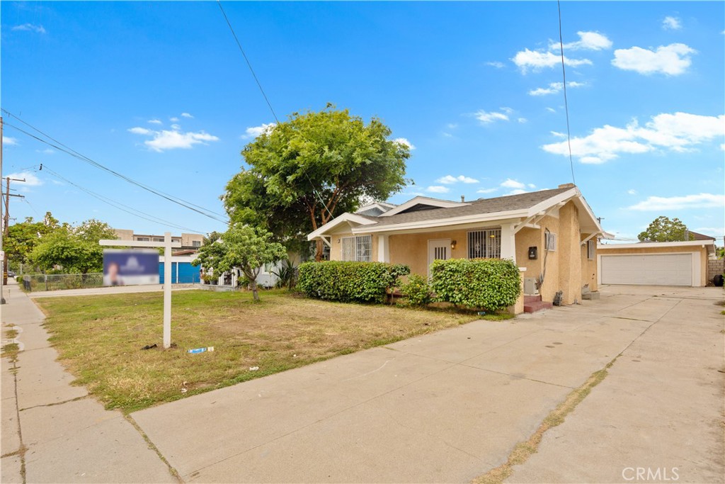 915 South Atlantic Boulevard