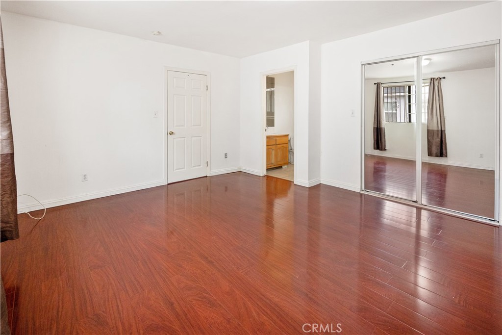 915 South Atlantic Boulevard