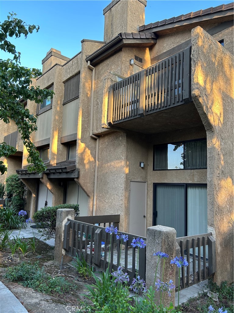 910 Michelle Court