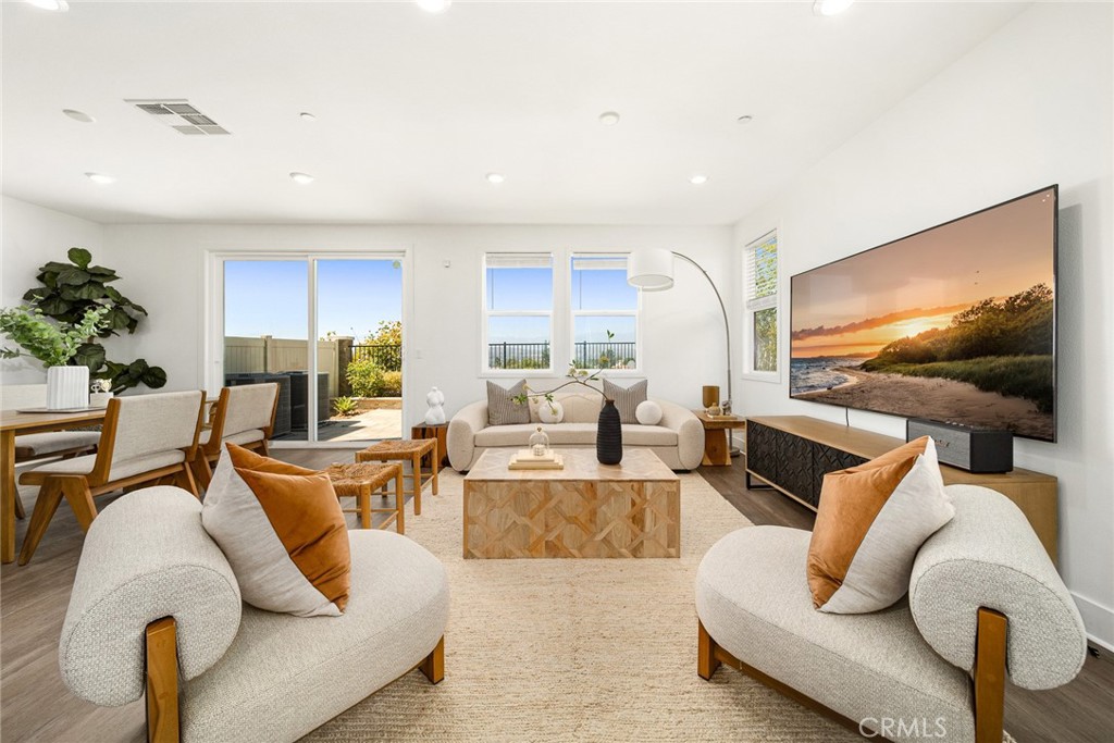 1631 Golden Path Lane
