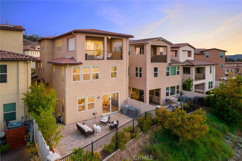 1631 Golden Path Lane