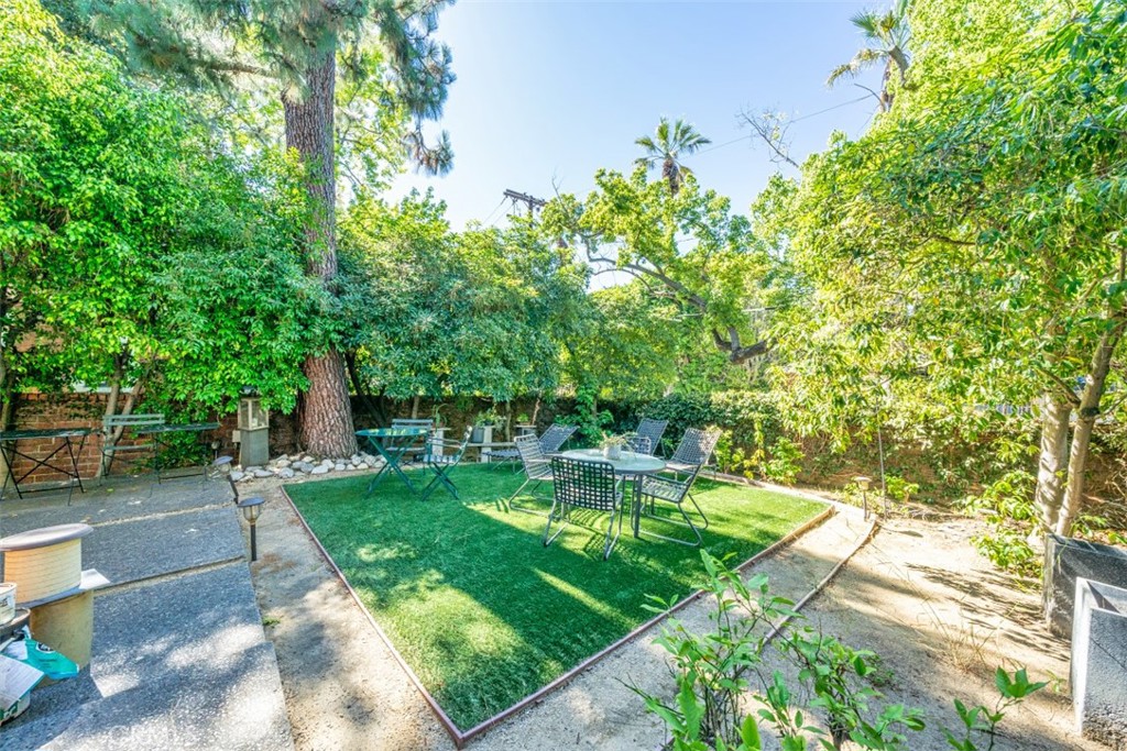 1111 S Orange Grove Boulevard