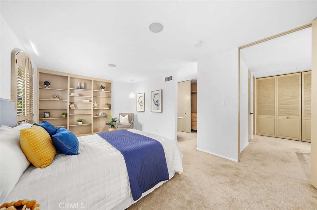 1111 S Orange Grove Boulevard