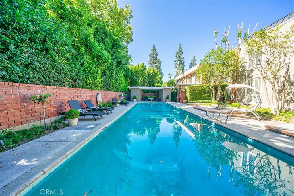 1111 S Orange Grove Boulevard