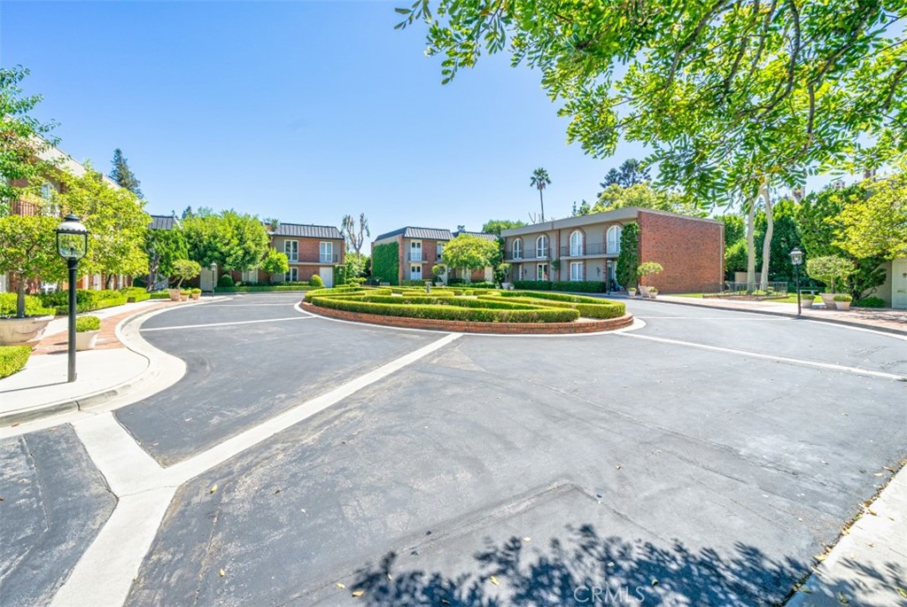 1111 S Orange Grove Boulevard
