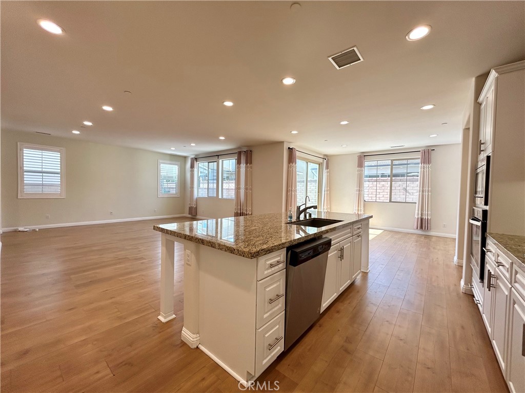 3231 East Artessa Way