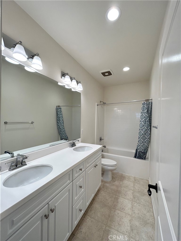 3231 East Artessa Way
