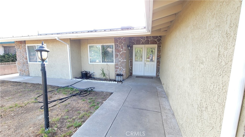 9545 Tamarind Avenue