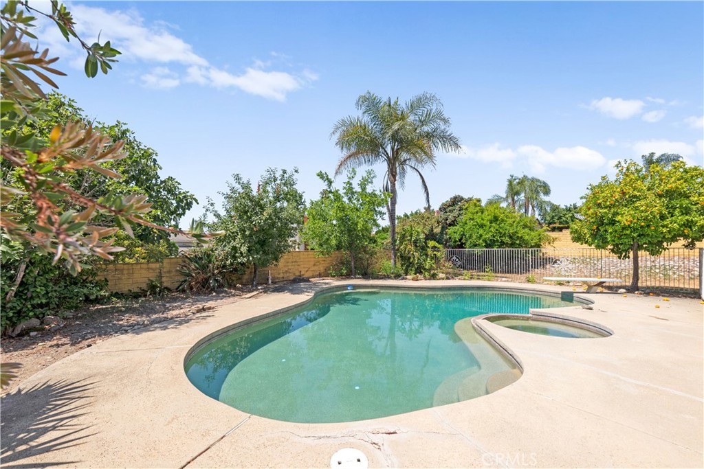 830 W 23rd Street