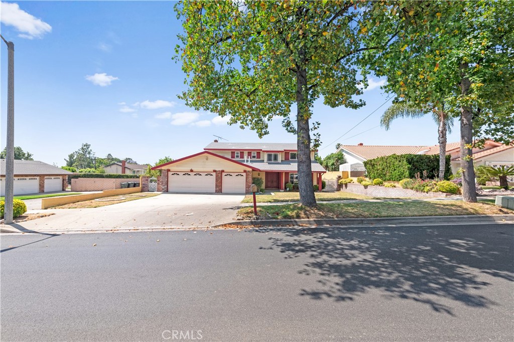 830 W 23rd Street