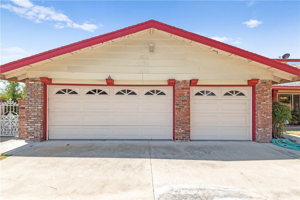 830 W 23rd Street