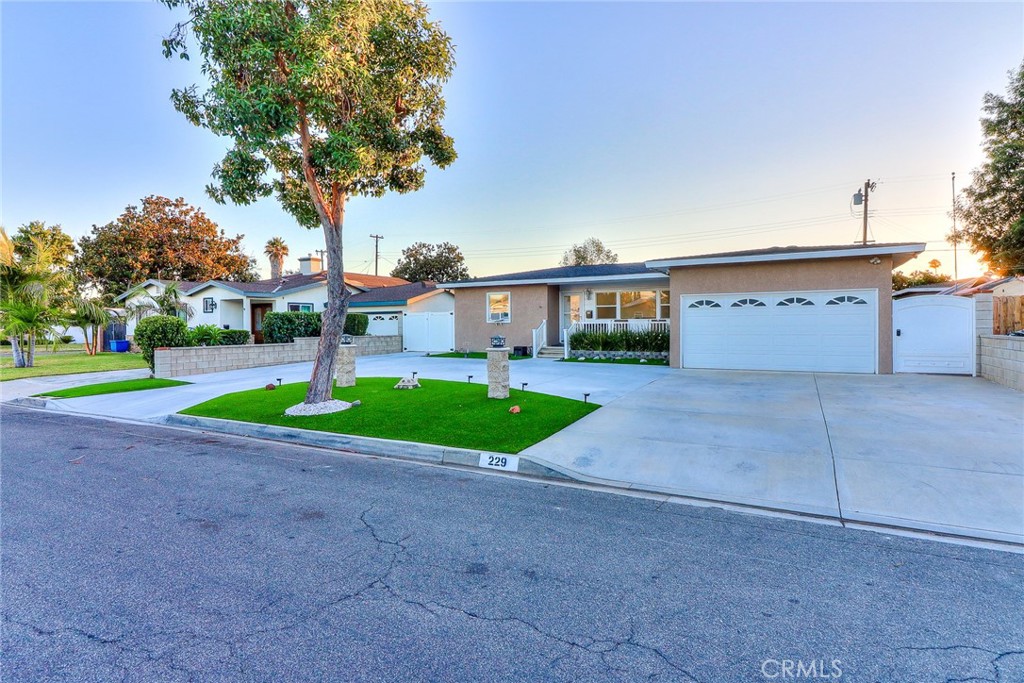 229 S Butterfield Road