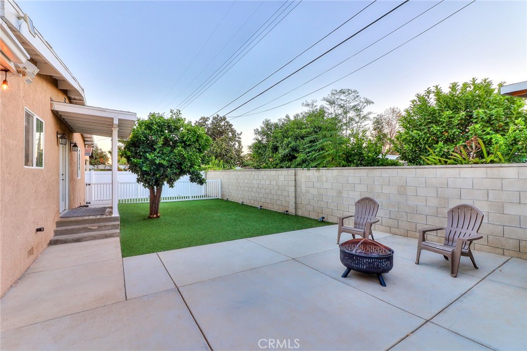 229 S Butterfield Road
