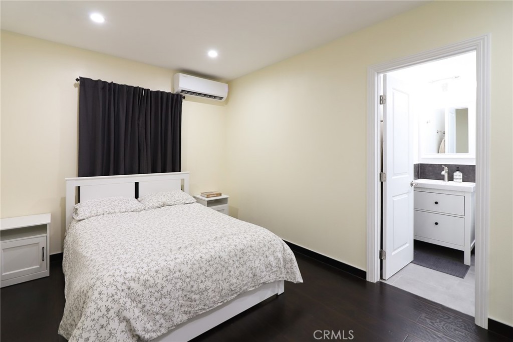 229 S Butterfield Road