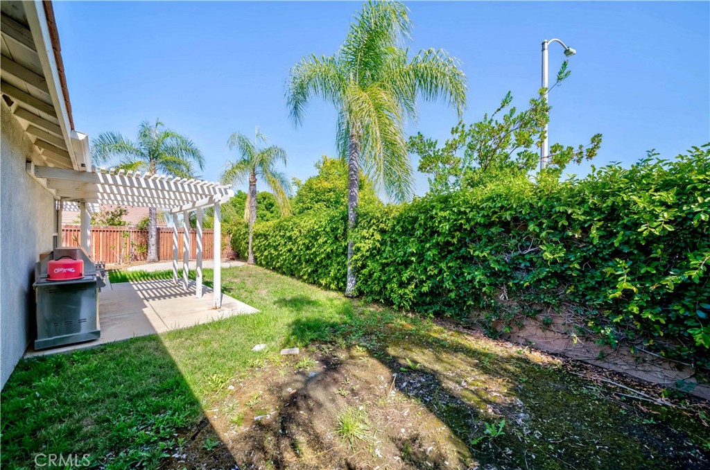 883 Viewpointe Lane