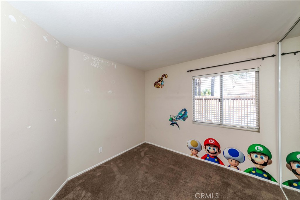 883 Viewpointe Lane