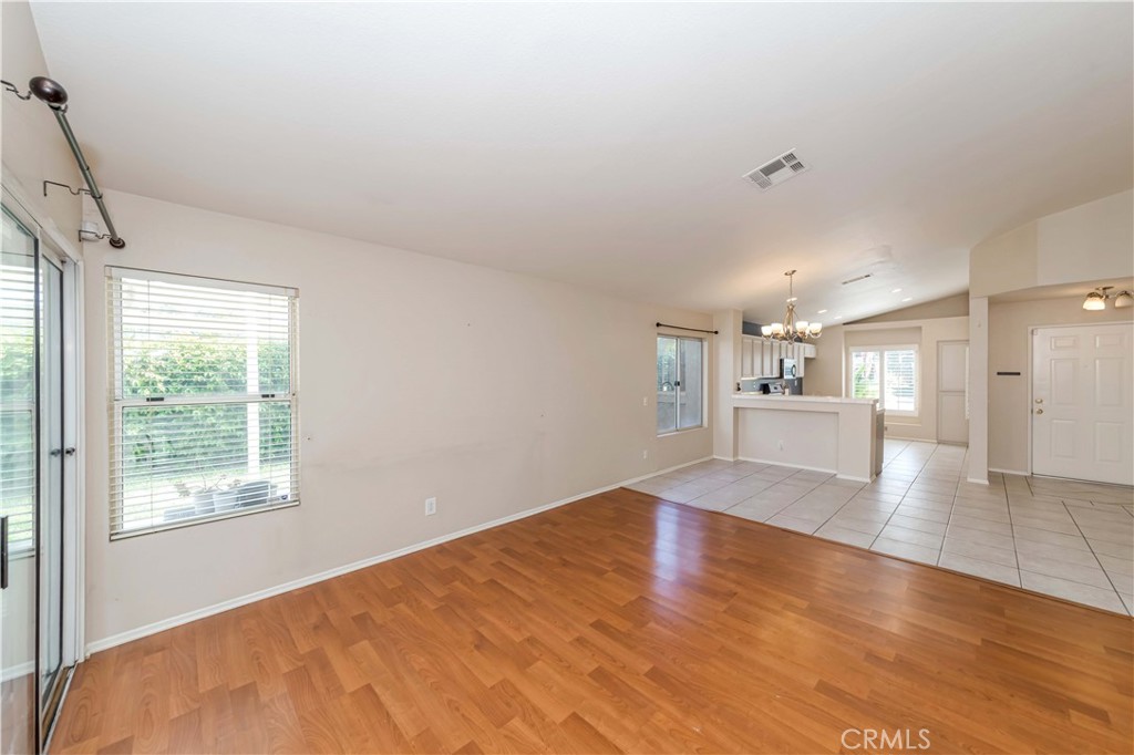 883 Viewpointe Lane