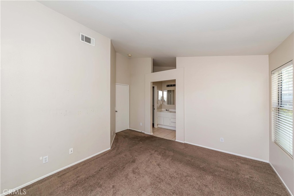 883 Viewpointe Lane