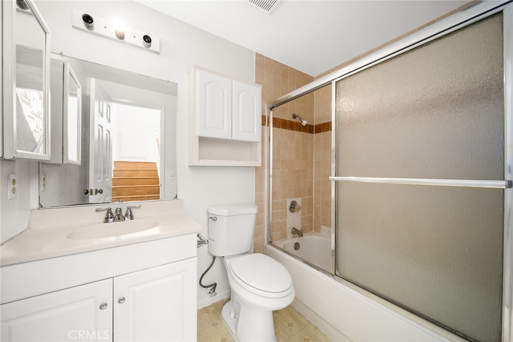 317 N Lincoln Avenue B