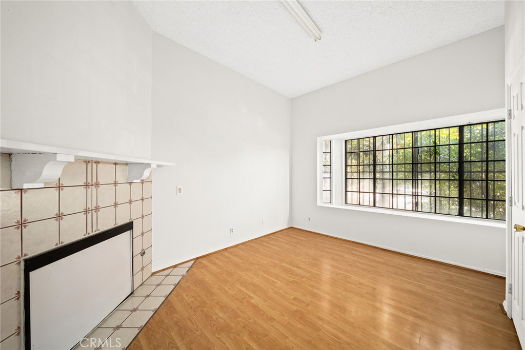 317 N Lincoln Avenue B