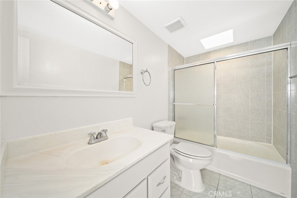 317 N Lincoln Avenue B