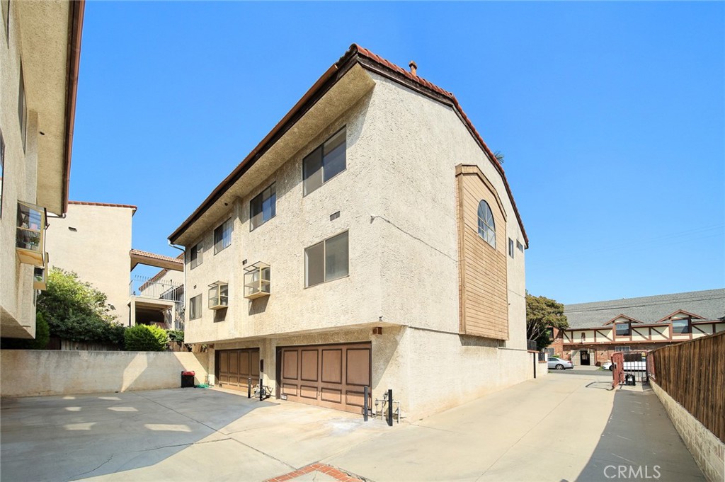 317 N Lincoln Avenue B