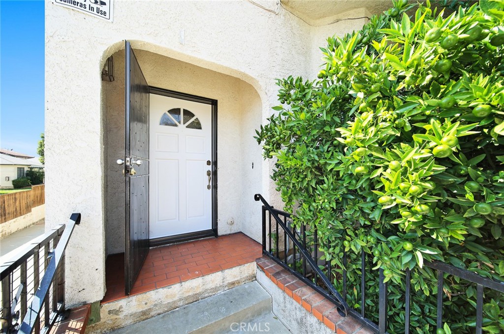 317 N Lincoln Avenue B