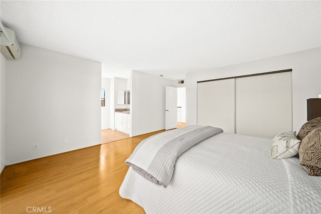 317 N Lincoln Avenue B