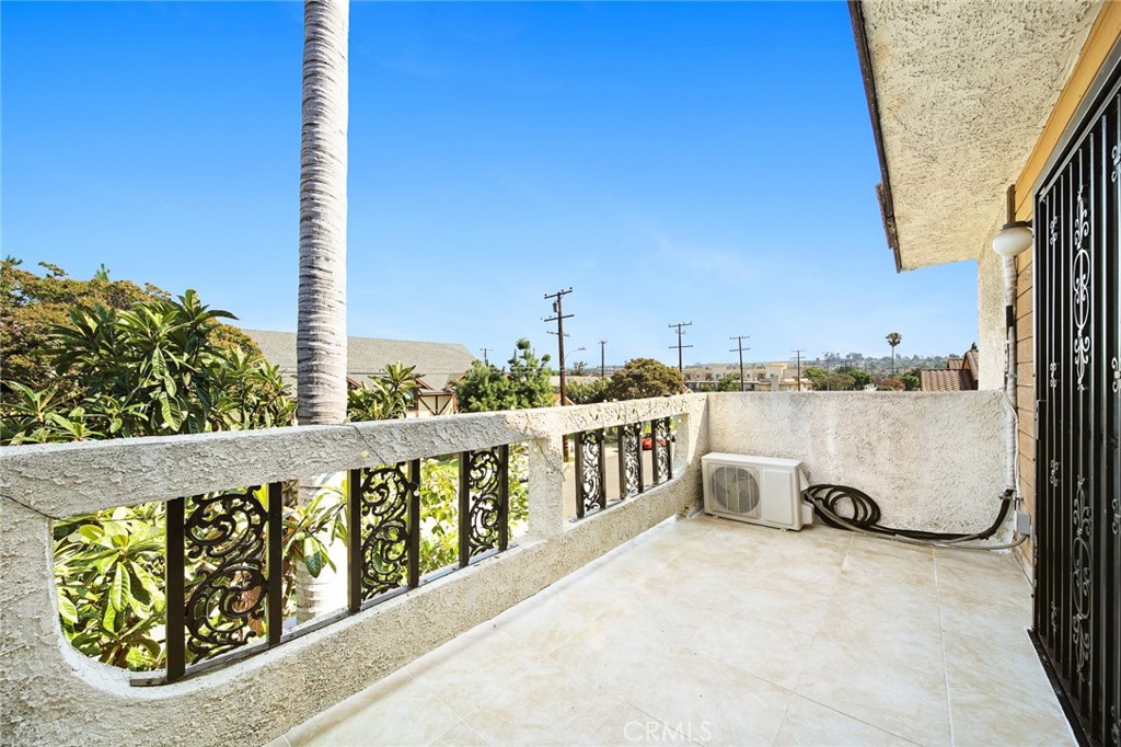 317 N Lincoln Avenue B