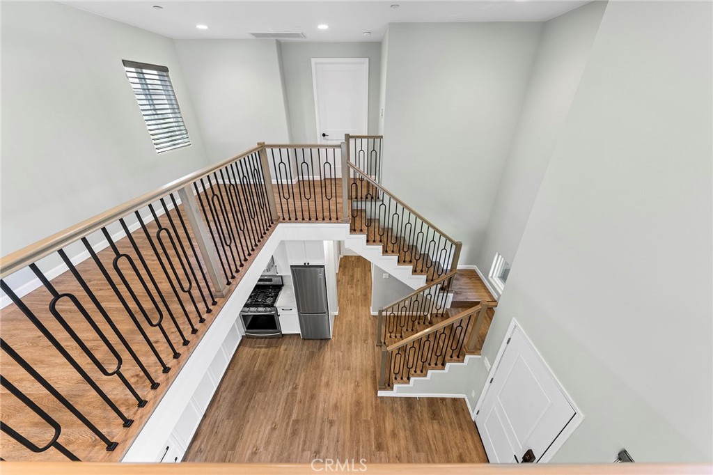 1121 N Hidalgo Avenue