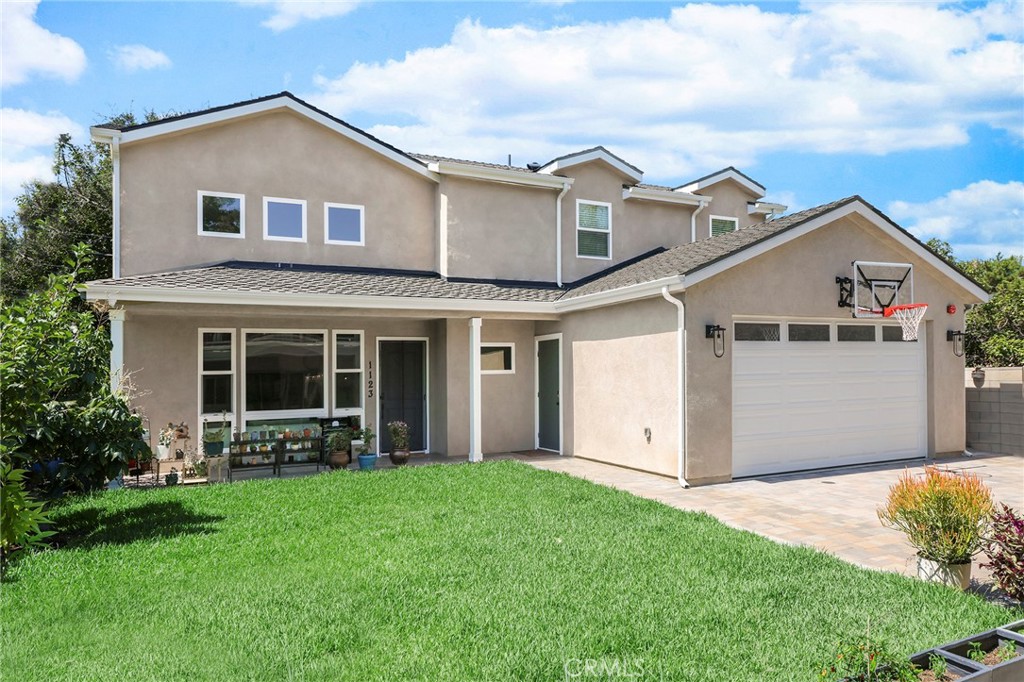 1121 N Hidalgo Avenue